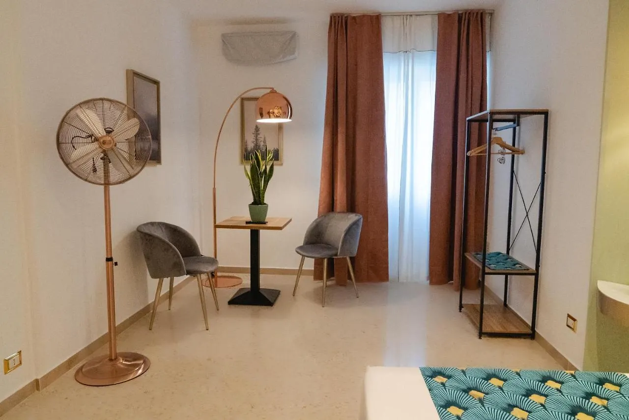 Stazione Centrale Bari Suppa G & C Italia Hotel