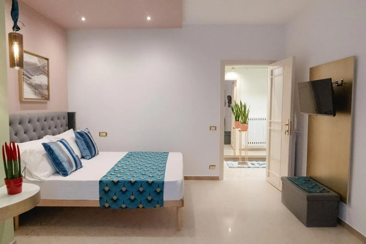 Stazione Centrale Bari Suppa G & C Italia Hotel 0*,  Italy