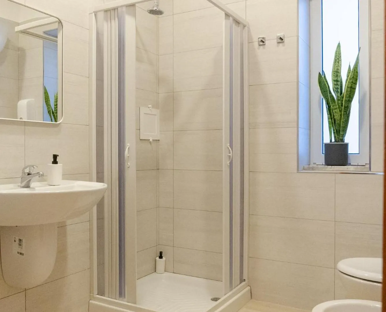 Stazione Centrale Bari Suppa G & C Italia Hotel